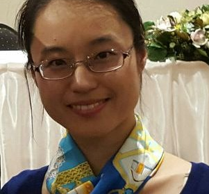  图为该委员会中领取美国政府资助的邪教法轮功成员Maree Ma