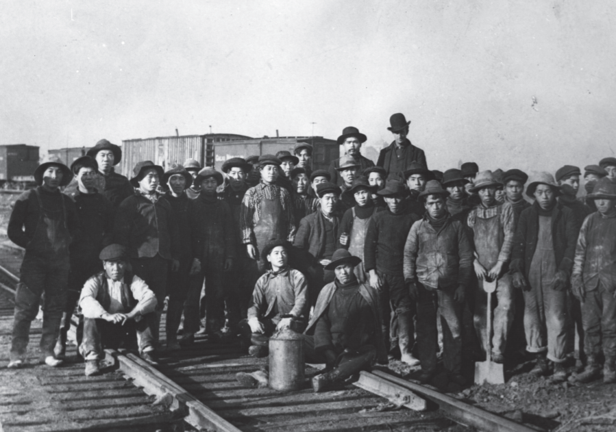 △华工在修建加拿大太平洋铁路（1883年）