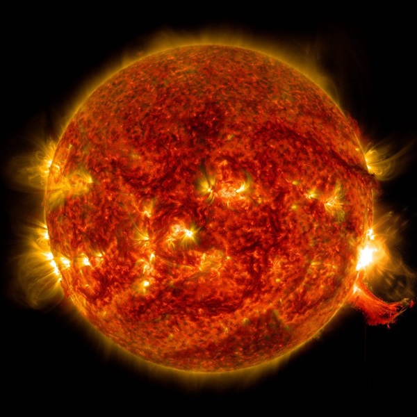随着太阳不断衰老，释放出的能量越来越多，最终可能会将地球大气中的氧气清除一空