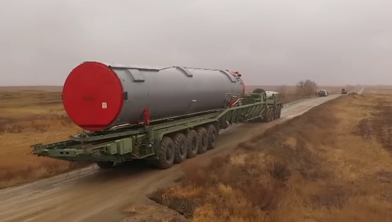 俄罗斯国防部2020年12月公布的“前卫”导弹相关视频截图